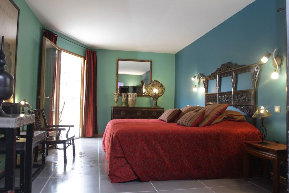 Hotel Mas De La Chapelle