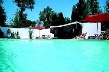 Mas De La Chapelle Hotel 4*